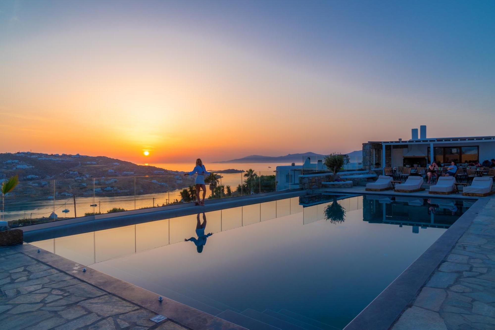 Le Ciel Suites & Villas Mykonos Town Exterior foto